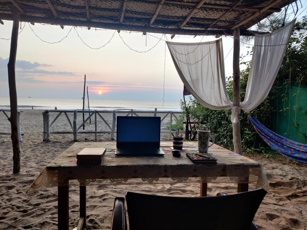 Surya Beach Cafe And Stay Gokarna (Karnataka) Exterior foto