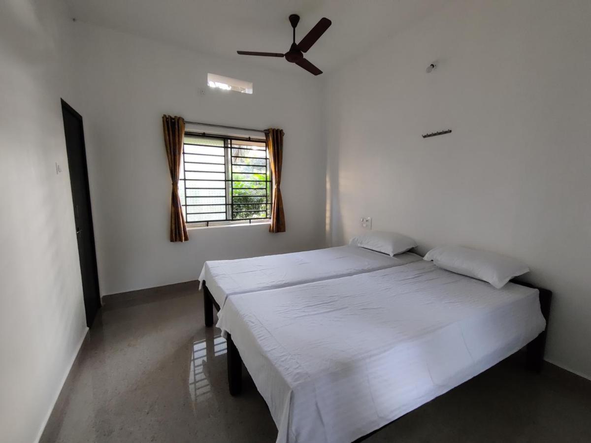 Surya Beach Cafe And Stay Gokarna (Karnataka) Exterior foto