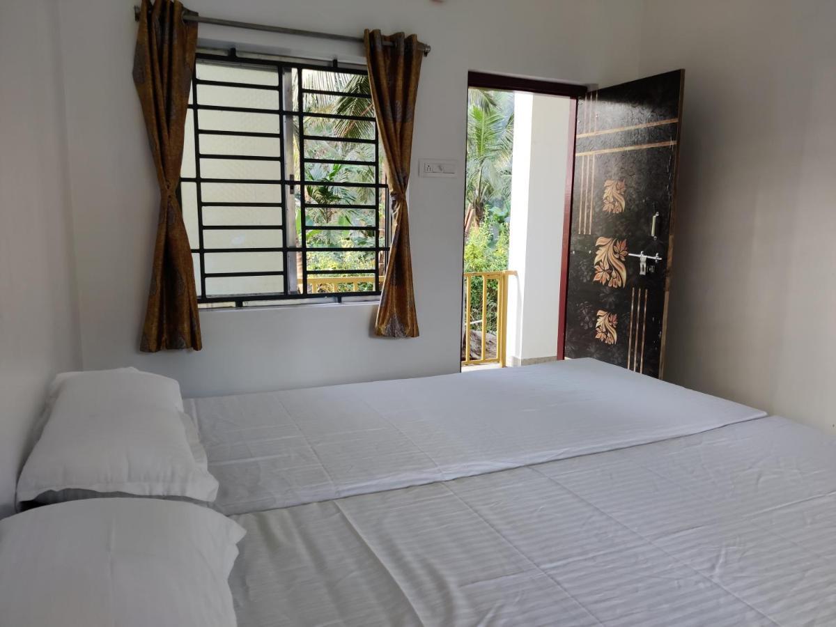 Surya Beach Cafe And Stay Gokarna (Karnataka) Exterior foto