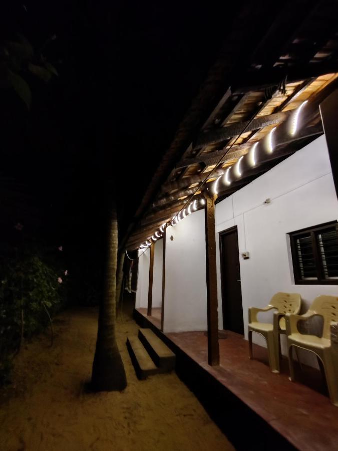 Surya Beach Cafe And Stay Gokarna (Karnataka) Exterior foto